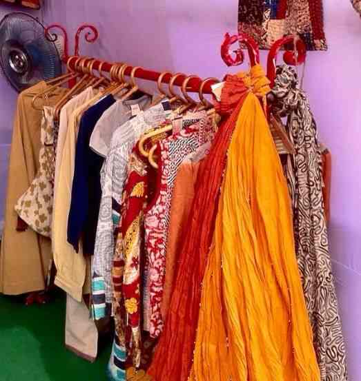 Sasha, Park Street Bed Sheet Wholesalers in Kolkata Justdial