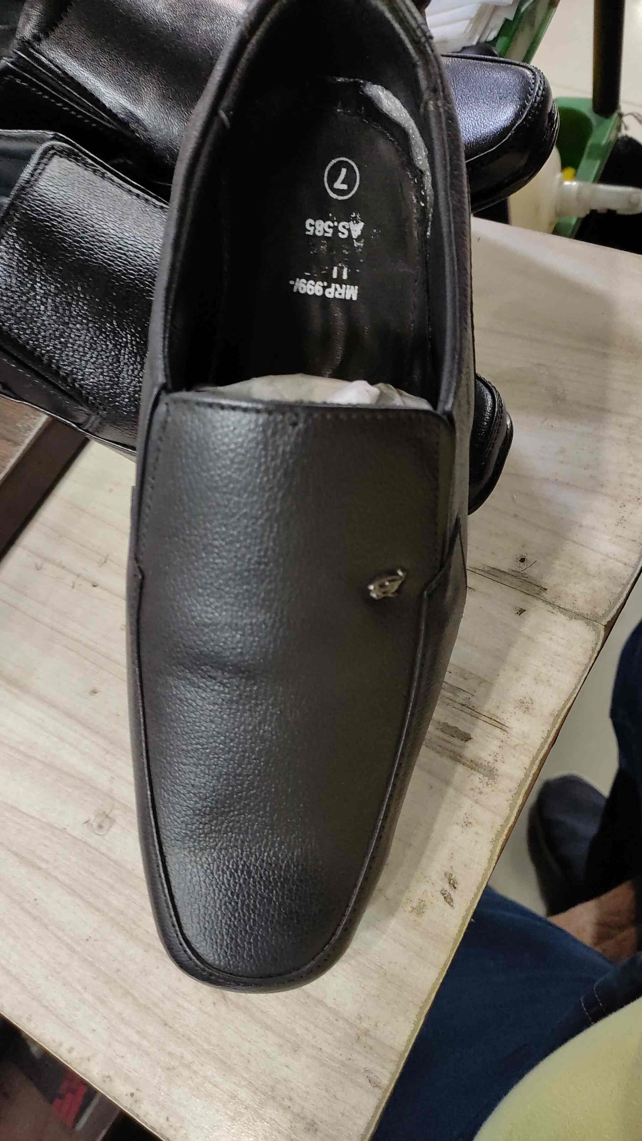 Top Campus Shoe Dealers near Metro Central MallDharmatala Best