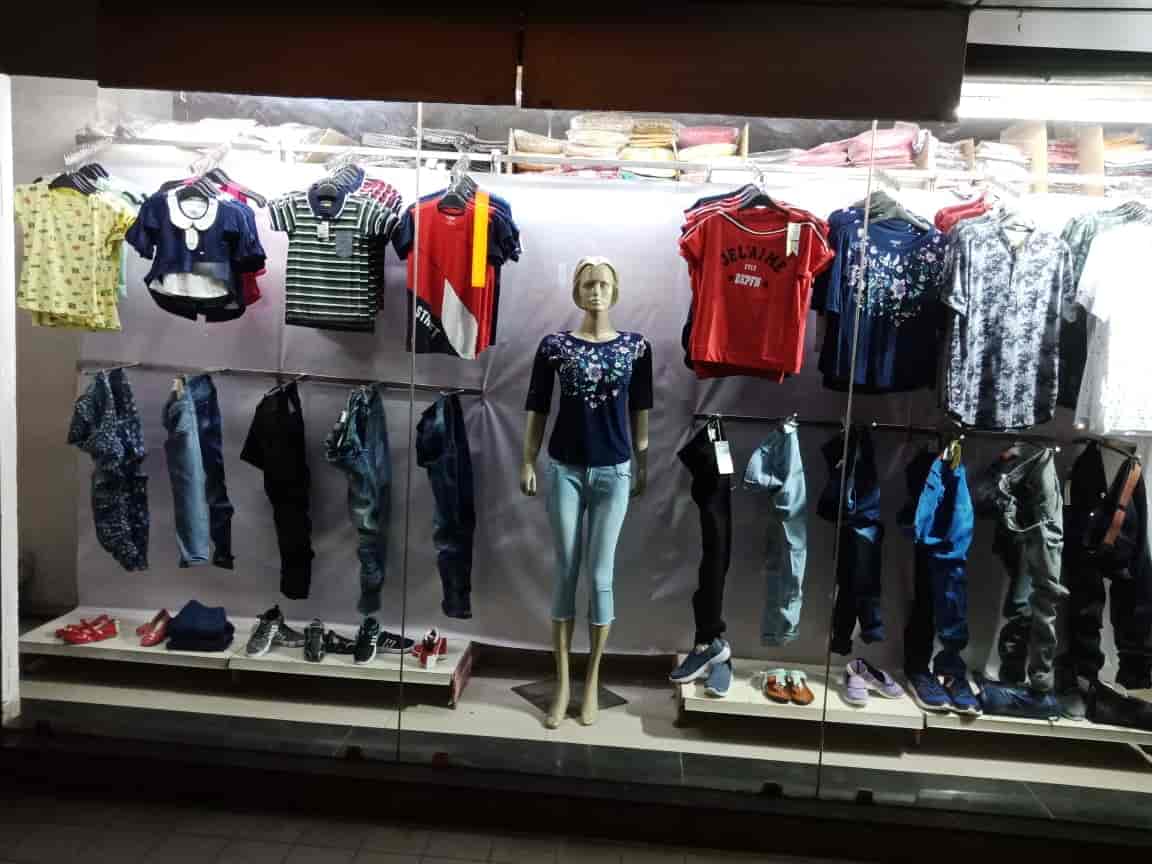 Find list of Vishal Mega Mart near Netaji NagarRegent Park, Kolkata