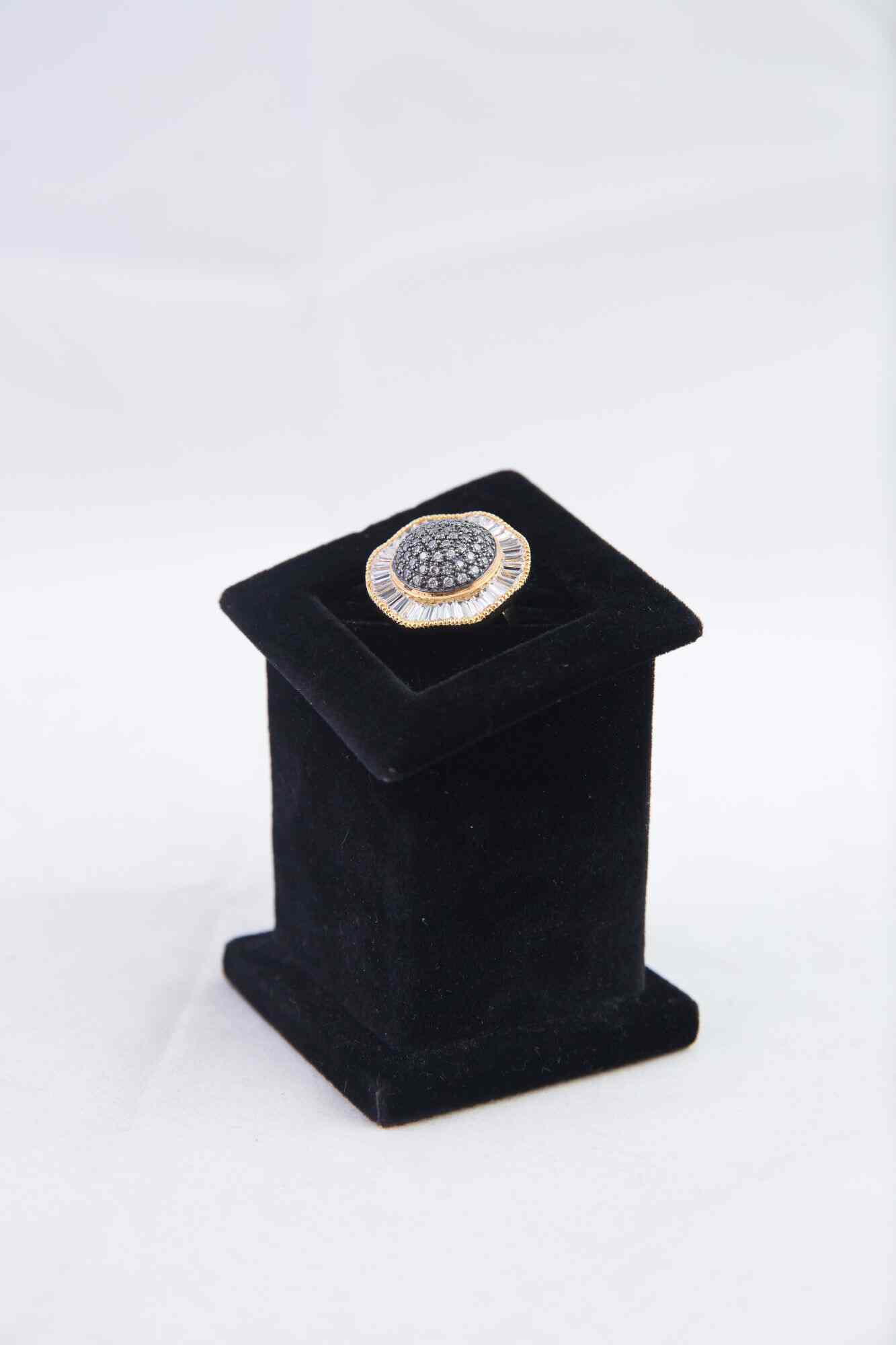 Quality Box House, Lala Lajpat Rai Sarani Jewellery Box Manufacturers