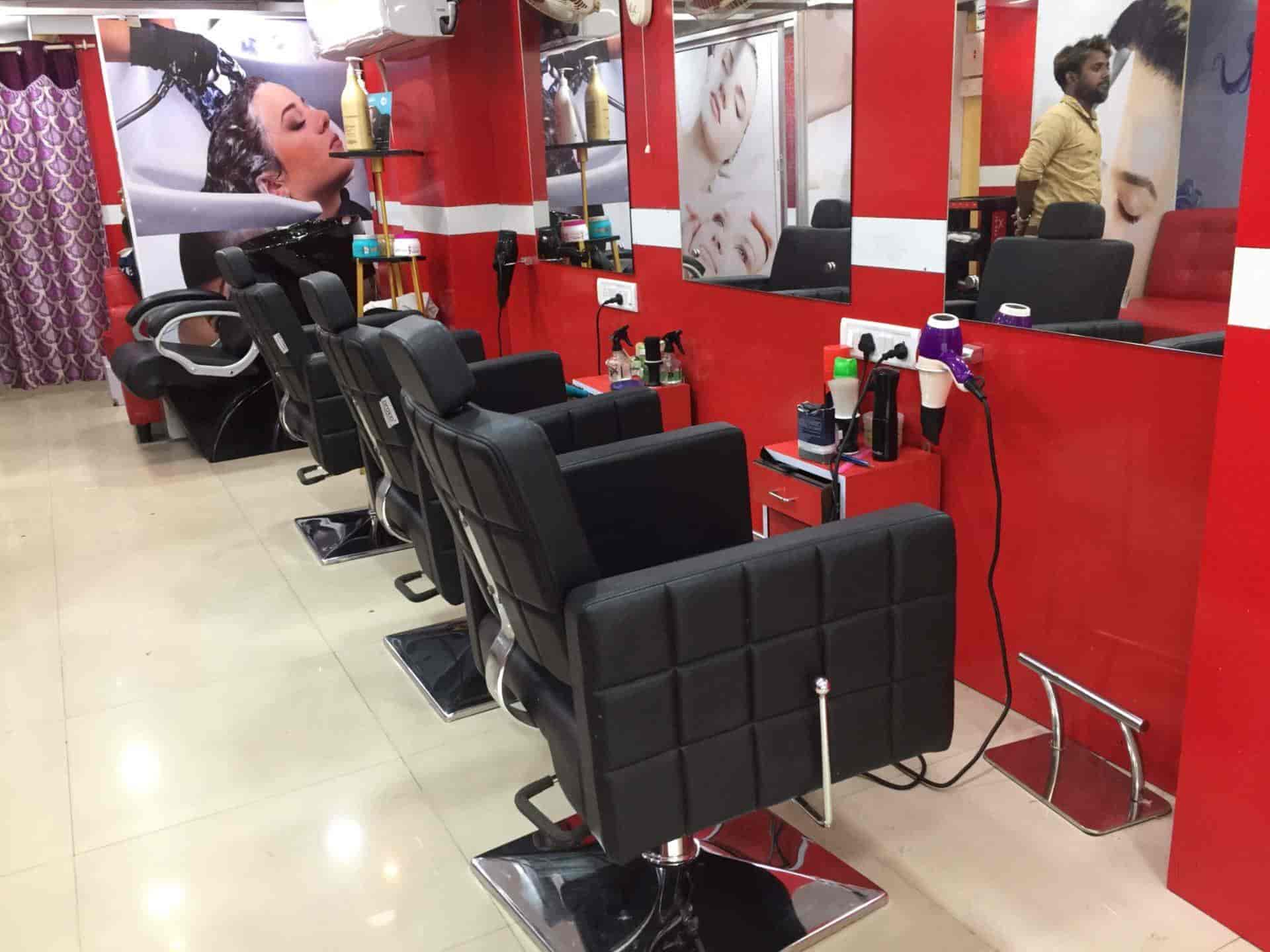 Selfie Family Salon in Bhawanipur,Kolkata Best Salons in Kolkata