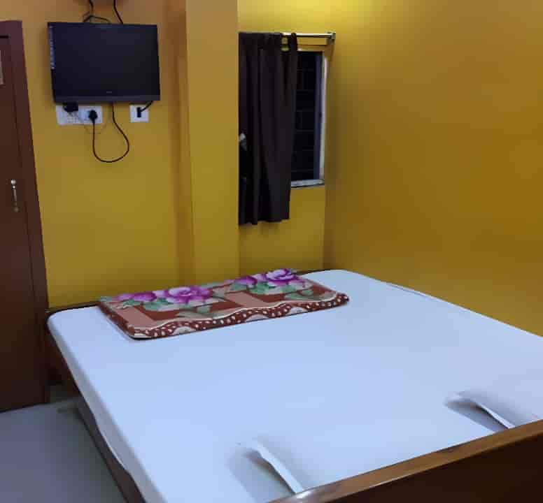 Book New Sunny Guest House in Amherst Street,Kolkata Best Guest House