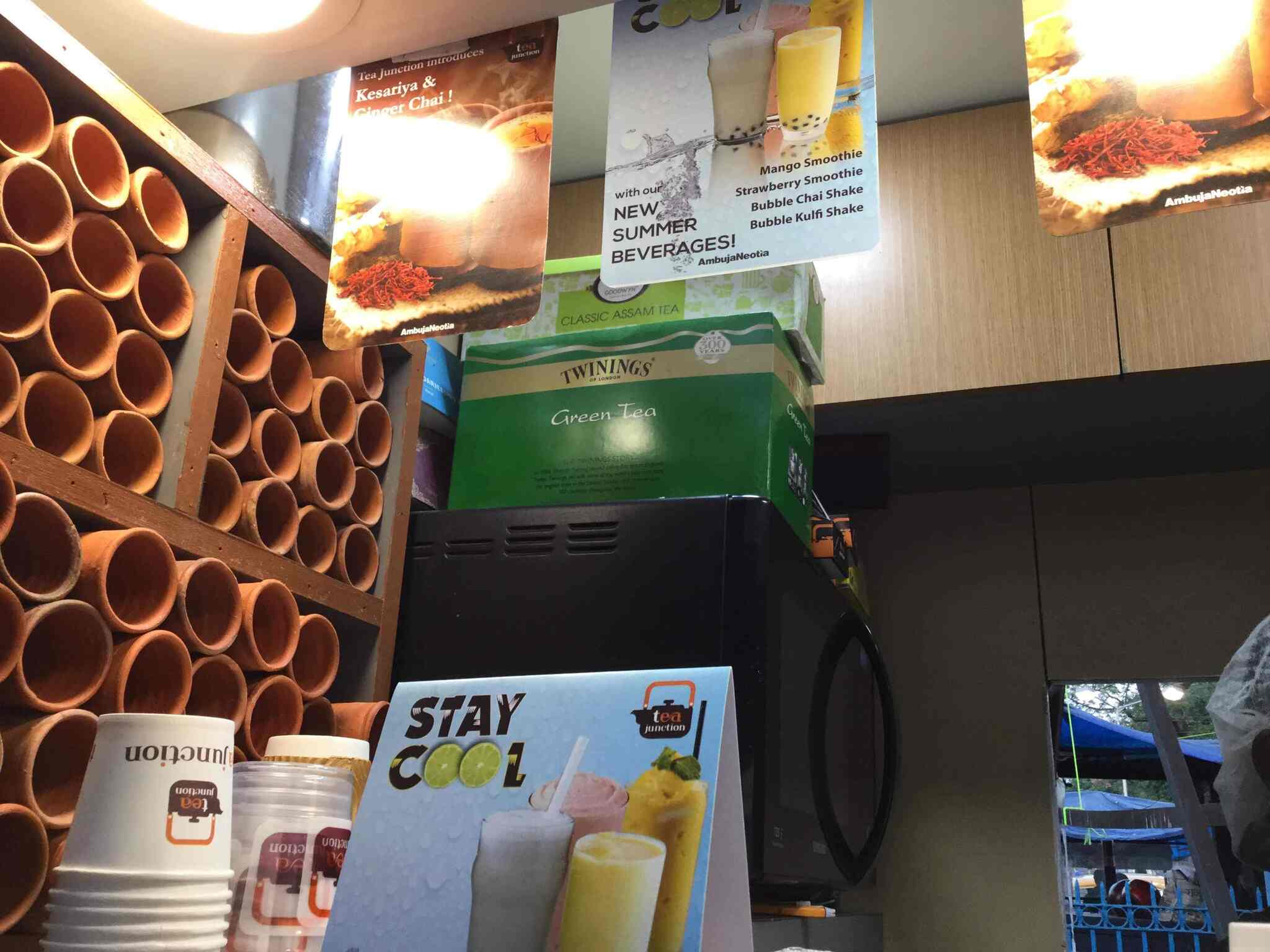 Find list of The Tea Junction near Tollygunge Metro StationTollygunge