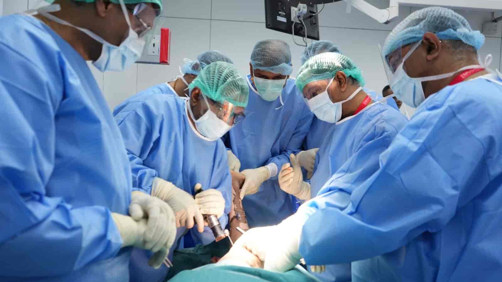 Orthopedic Surgeon in Lake Gardens, Kolkata – Expert Care for Pain-Free Living 1 dr sondipon biswas salt lake city sector 3 kolkata orthopaedic surgeons 5jfnzhbk5l