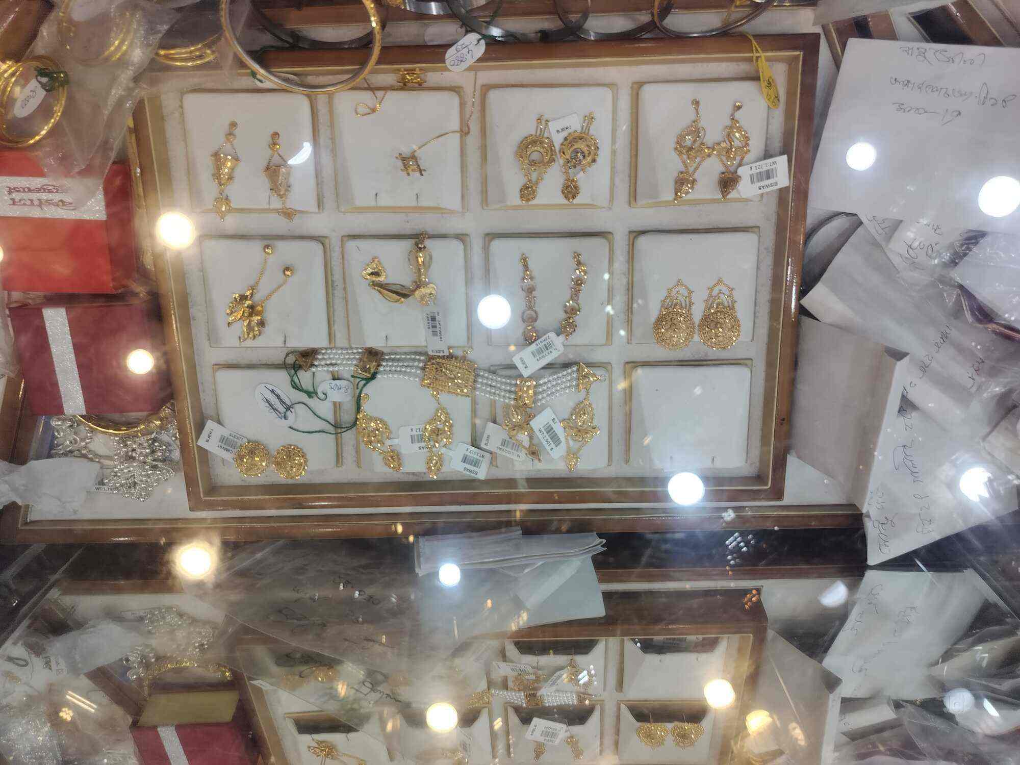 Biswas Jewellers in Rajarhat,Kolkata Best Jewellery Showrooms in