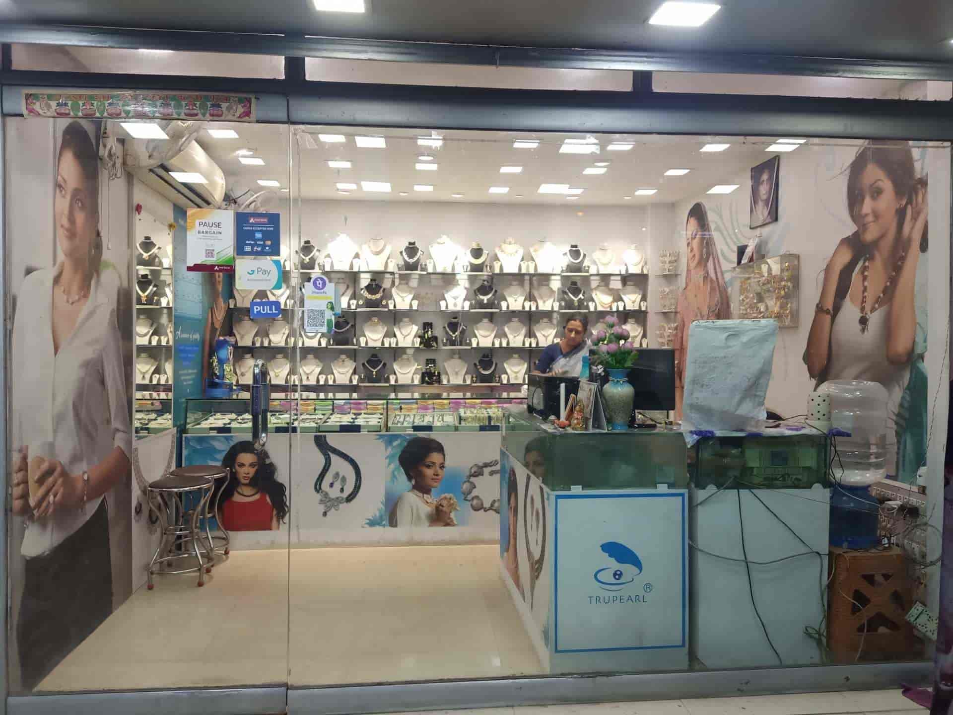 Top Chandrani Pearls Jewellery Showrooms in Beehive Garden Best