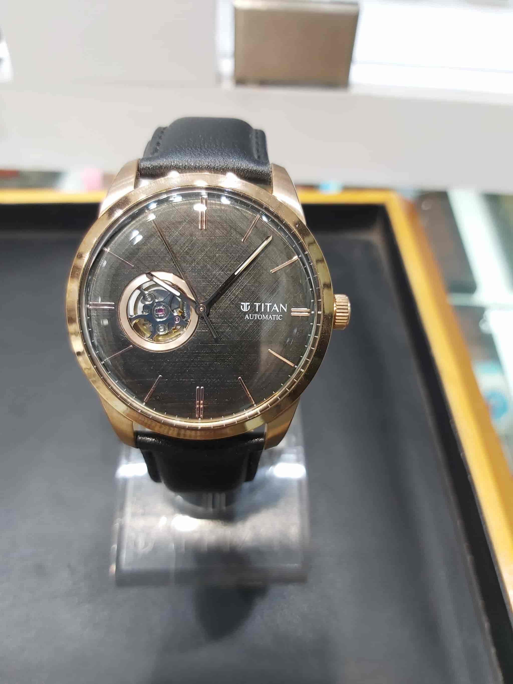 Roy optical & watch co store
