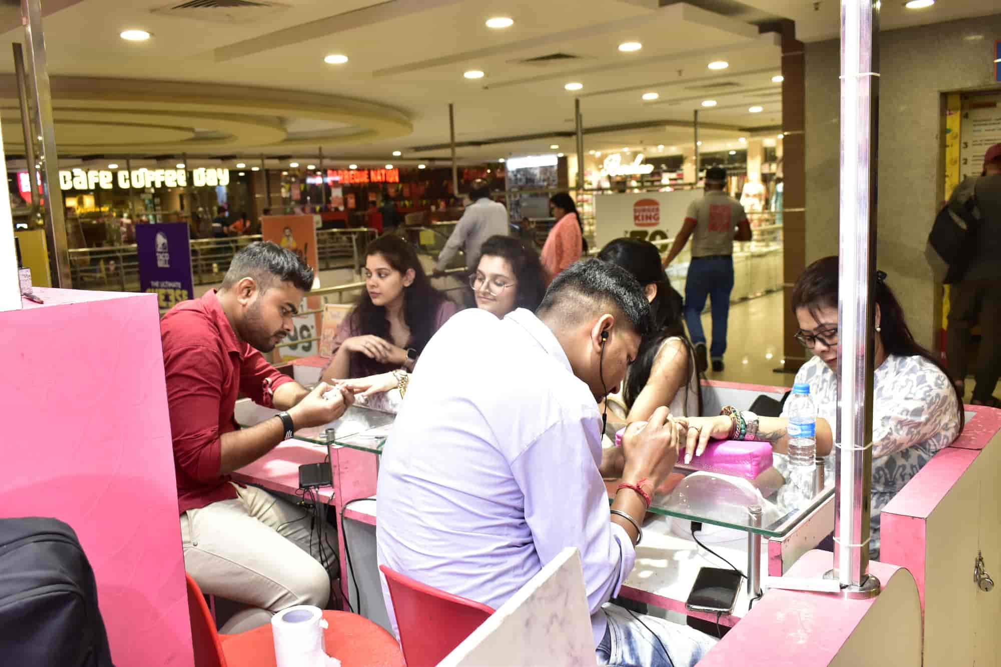 Top Nail Art Salons in Lake Gardens, Kolkata Nail Spas in Kolkata