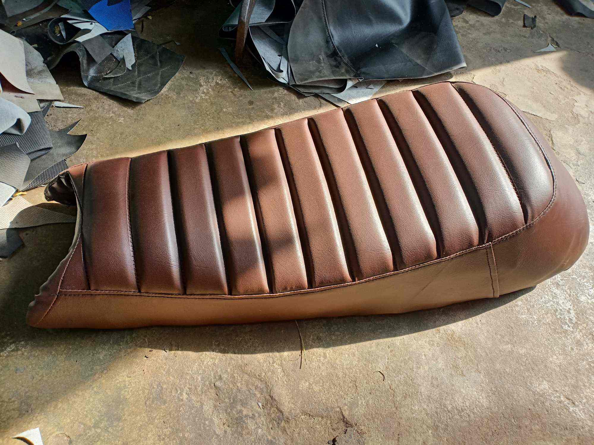 Learn about 106+ imagen motorcycle seat repair In.thptnganamst.edu.vn