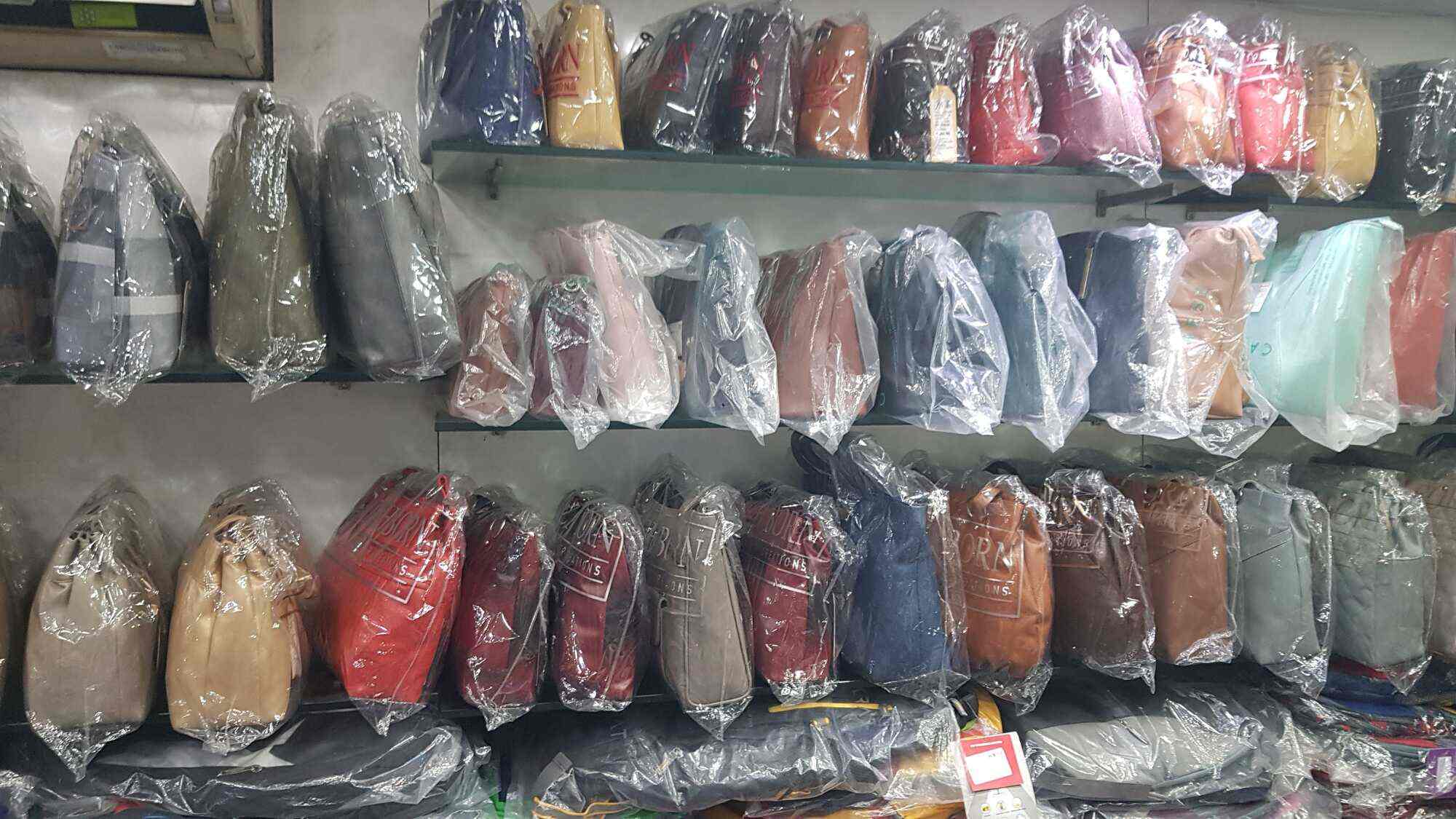 Leather Collection in Bhawanipur,Kolkata Best Bag Dealers in Kolkata