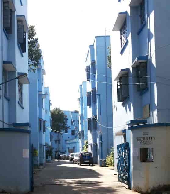 Moore Avenue Housing Estate in Regent Park,Kolkata Best Estate Agents