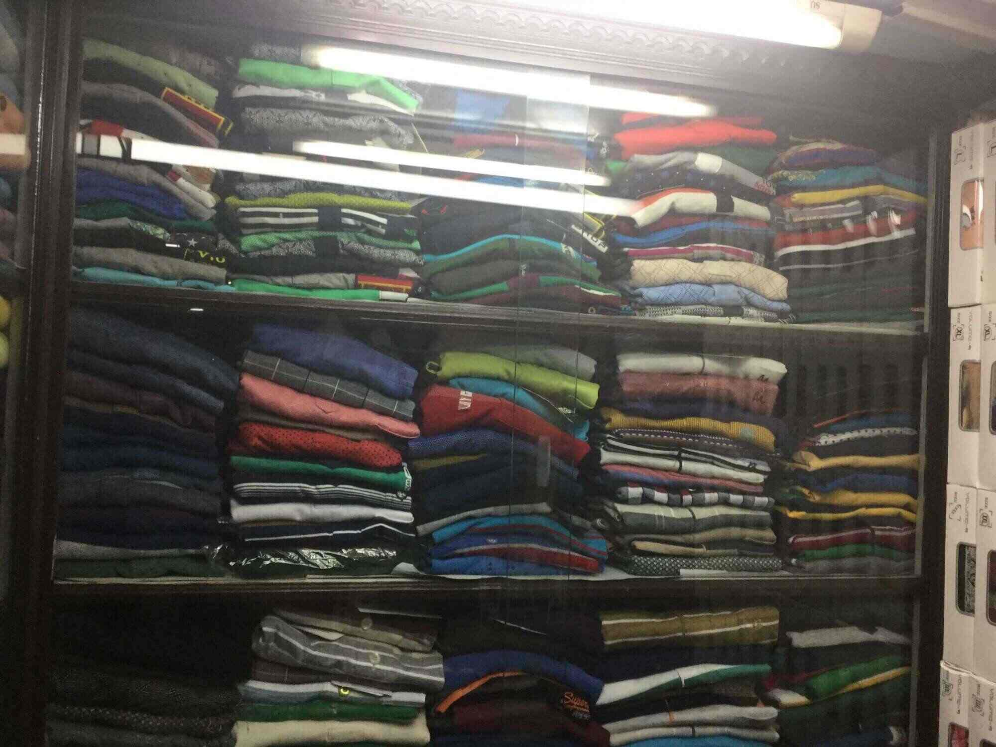 Decent Readymade Garments, Dharmatala Readymade Garment Retailers in