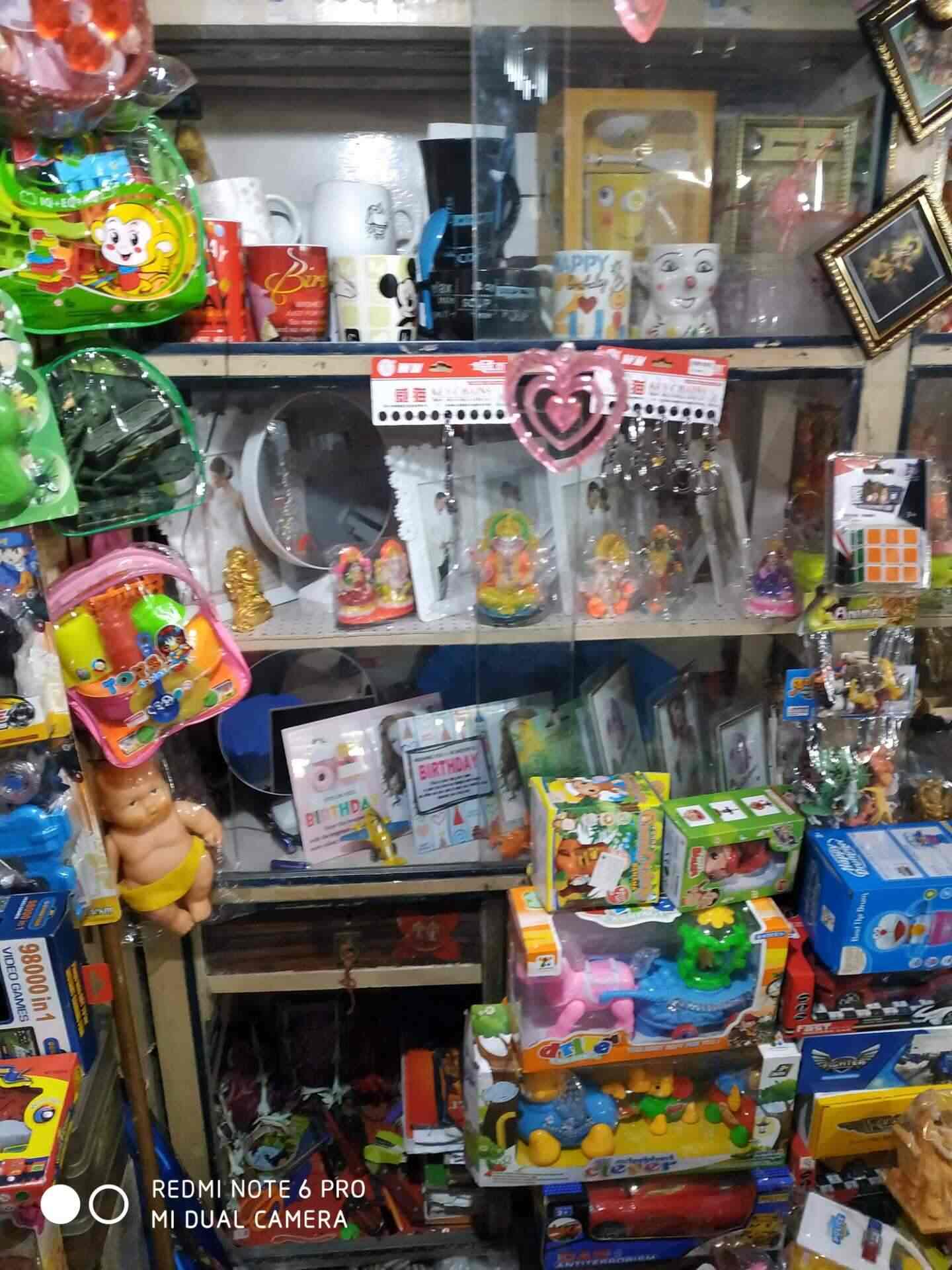 electronic toy store