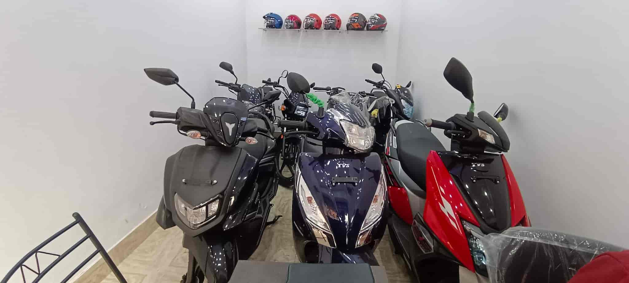 Show Automobile in Dum Dum,Kolkata Best Motorcycle Dealers in Kolkata