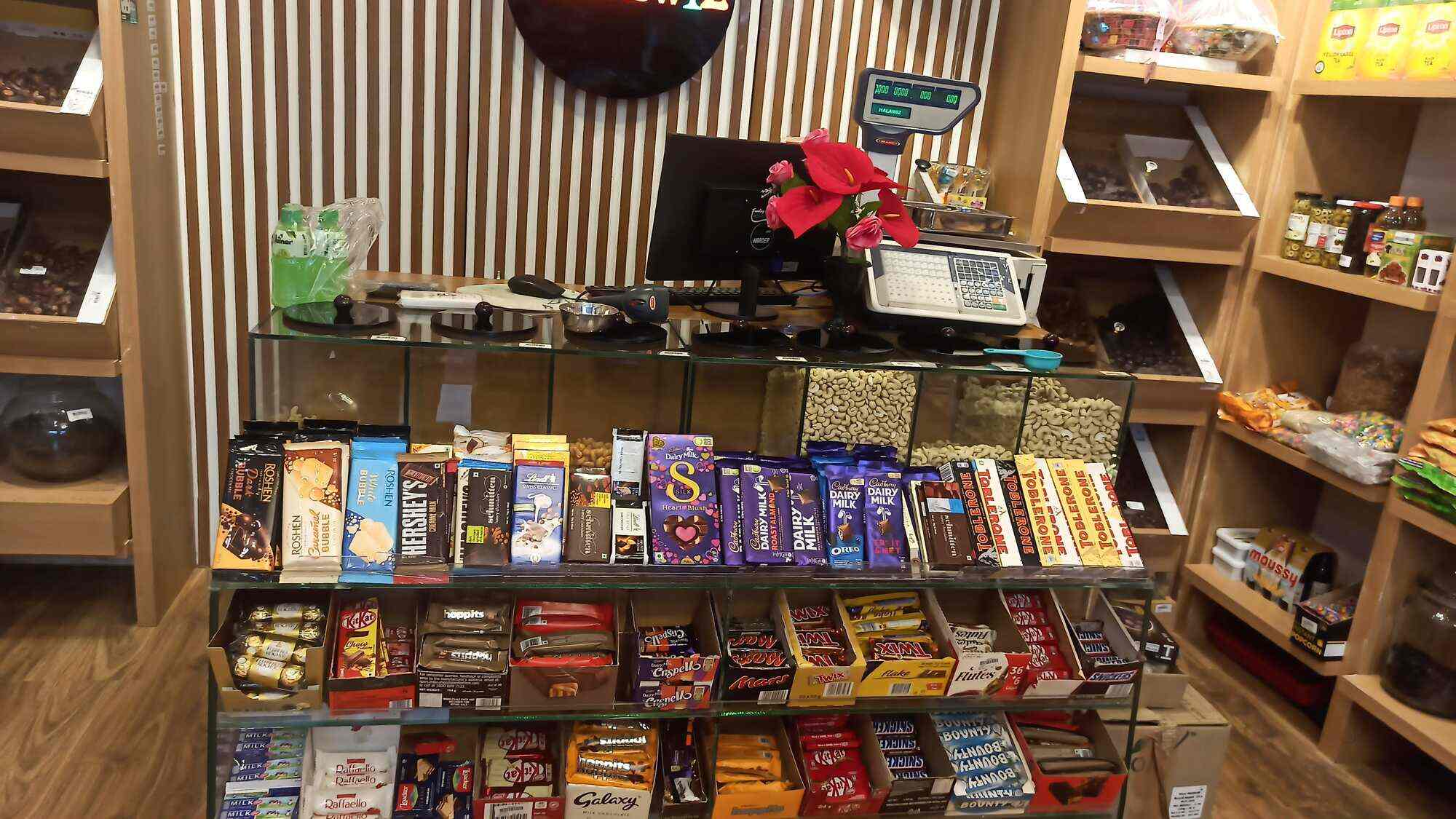 Halawiz Dried Fruits in Karunagappally,Kollam Best AmulChocolate