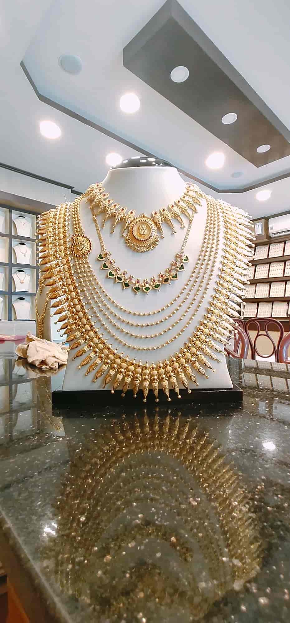 Aiswarya jewellery shop