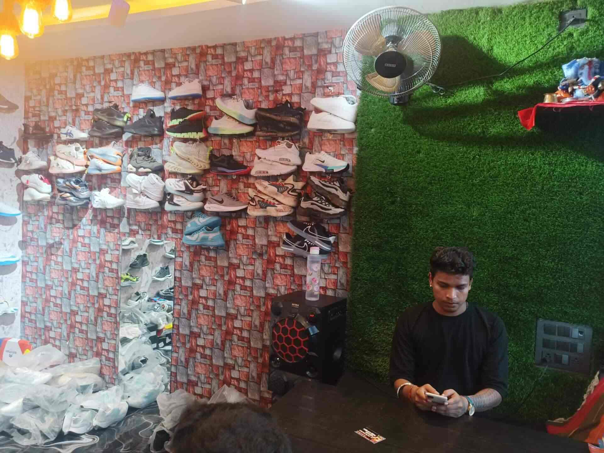 Heaven Shoes in Transport Nagar,Korba Best Football Shoe Dealers in