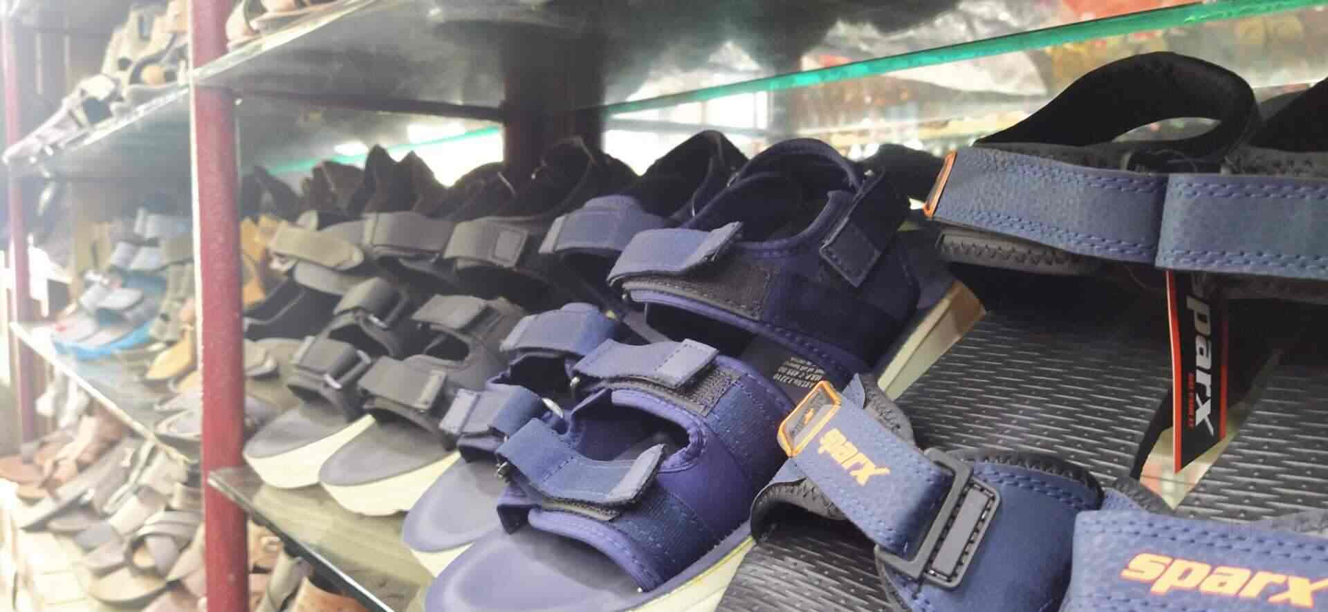 Royal Footwear in Thirunakkara,Kottayam Best Shoe Dealers in Kottayam