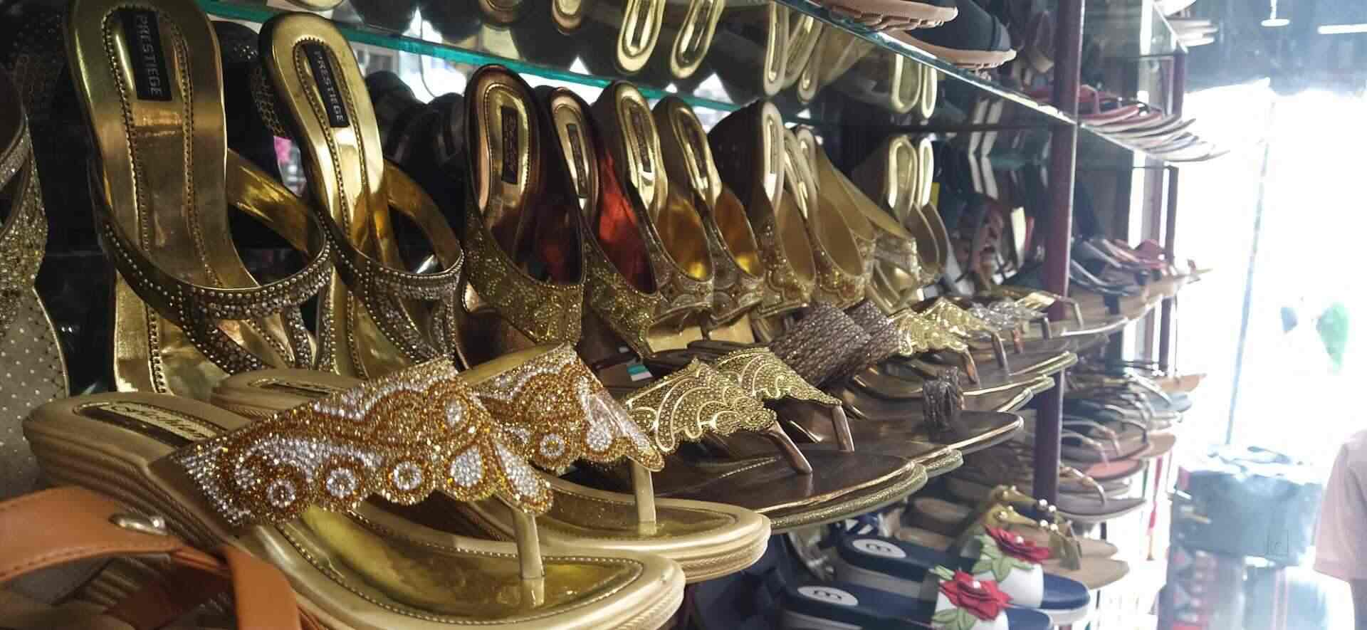 Royal Footwear in Thirunakkara,Kottayam Best Shoe Dealers in Kottayam