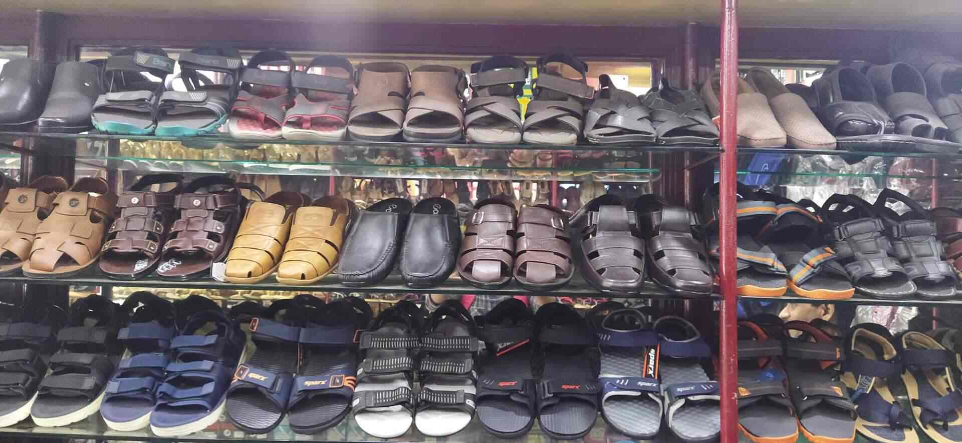 Royal Footwear in Thirunakkara,Kottayam Best Shoe Dealers in Kottayam