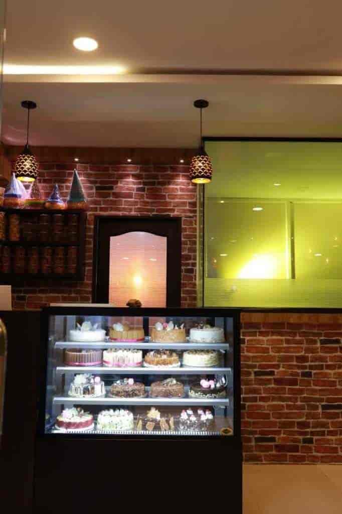 Cloud Cakes in Thalayolaparambu,Kottayam Best Cake Shops in Kottayam