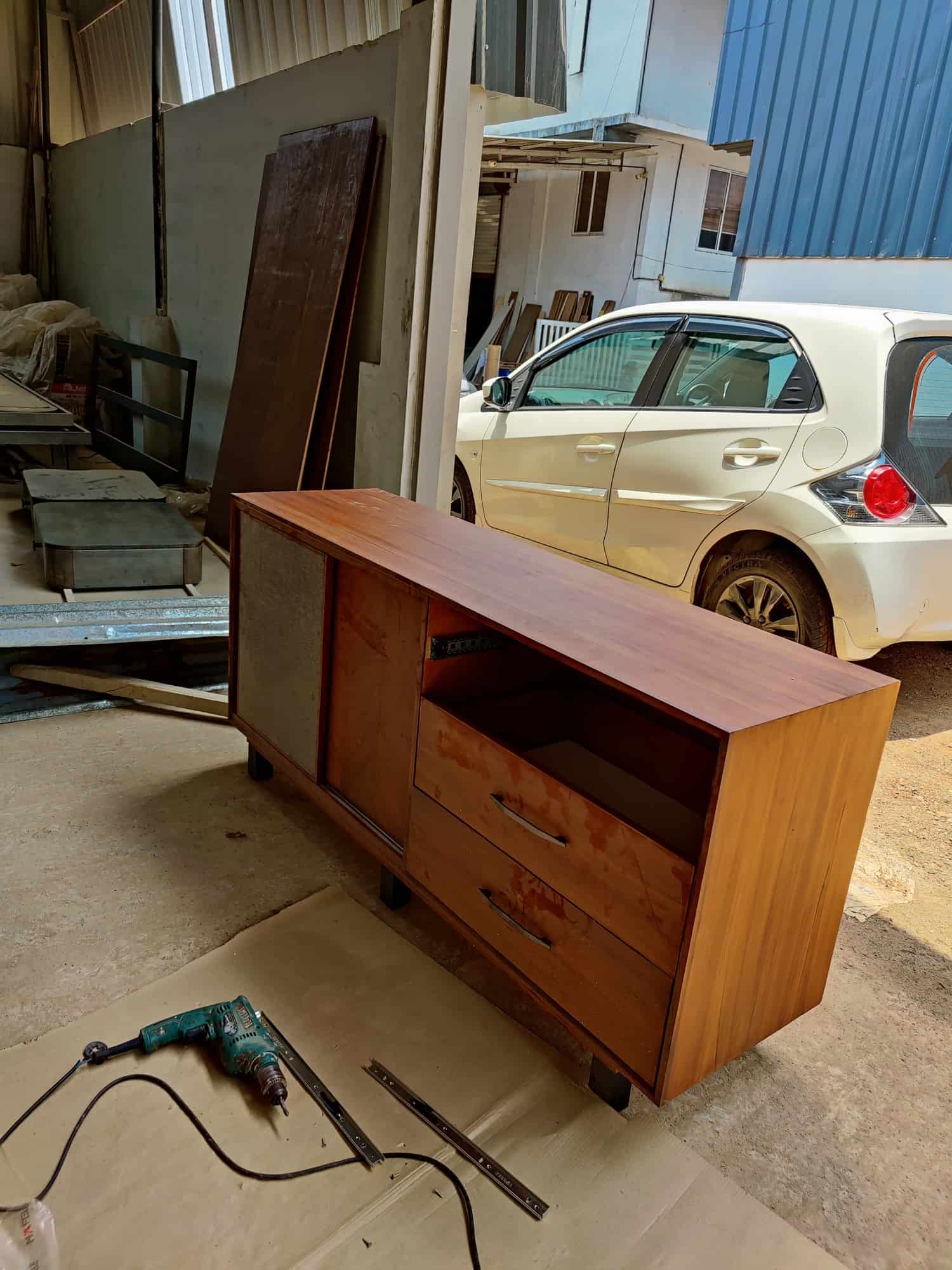 Top Featherlite Office Furniture Dealers in Kozhikode ऑफिस फर्नीचर