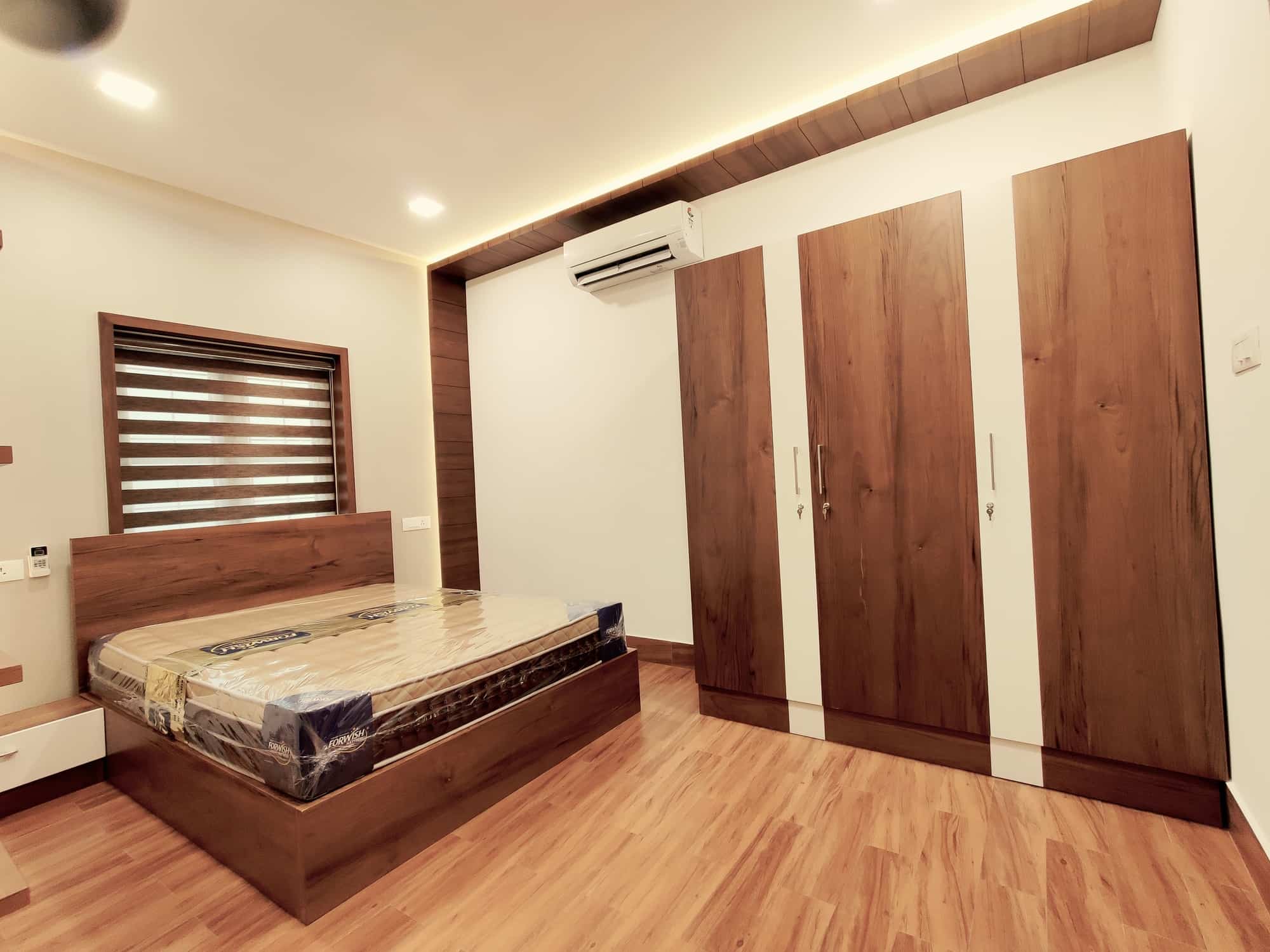 Top Featherlite Office Furniture Dealers in Kozhikode ऑफिस फर्नीचर