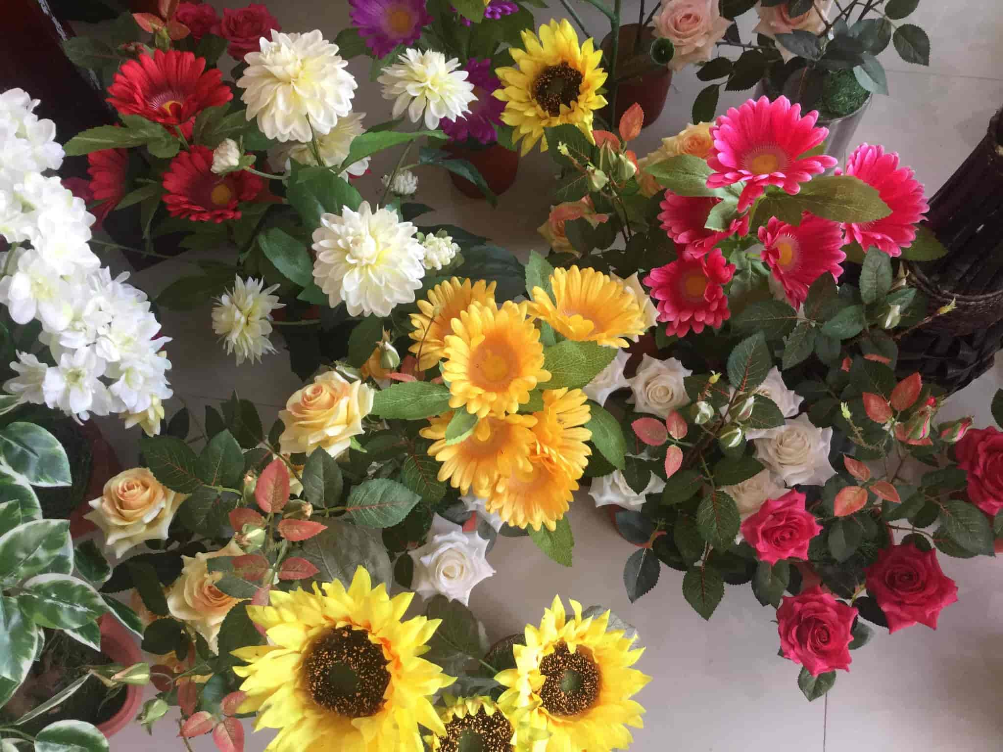 Aptune Gifts and Plants in Vellipparambu,Kozhikode Best Artificial