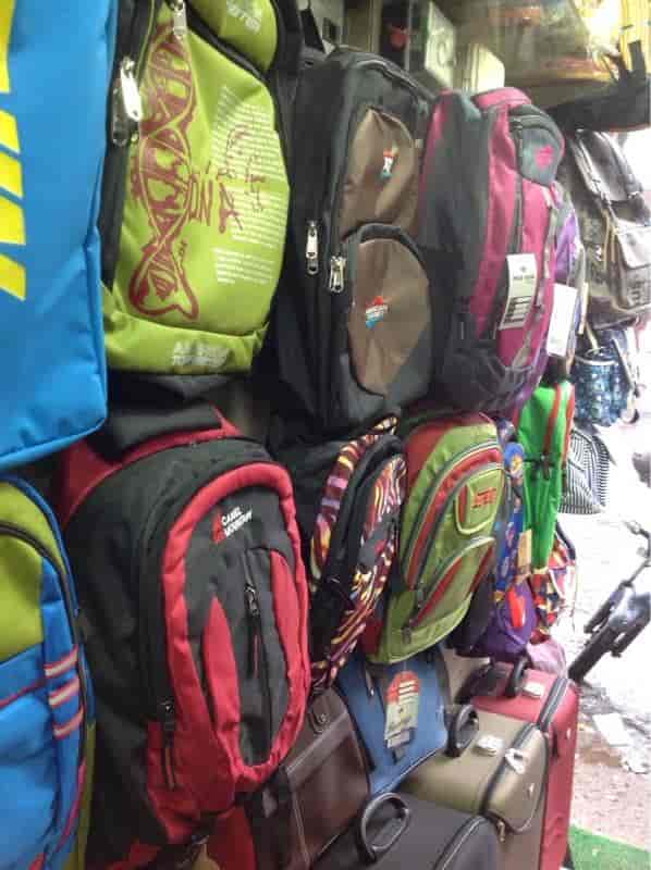 Safari Paradise in Palayam,Kozhikode Best Trolley Bag Repair