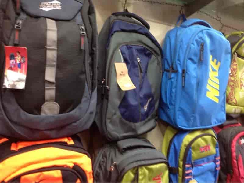 Safari Paradise in Palayam,Kozhikode Best Trolley Bag Repair