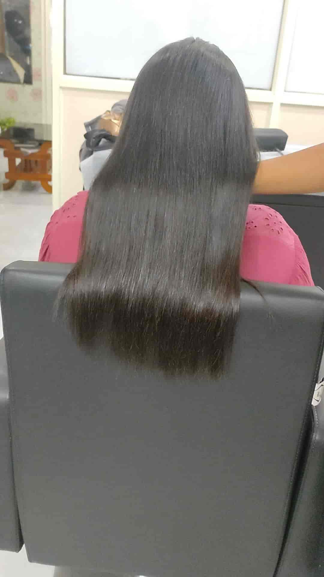 Top Beauticians in Krishna near me Justdial