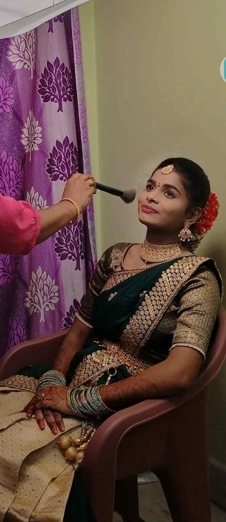 Top Beauticians in Krishna near me Justdial