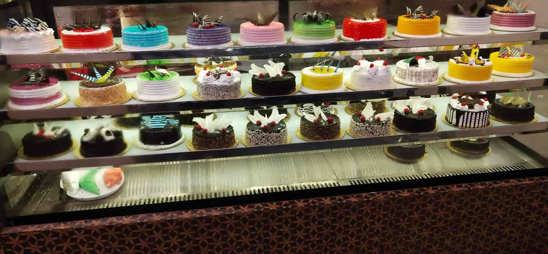 Share 147+ cakes n more agra latest kidsdream.edu.vn