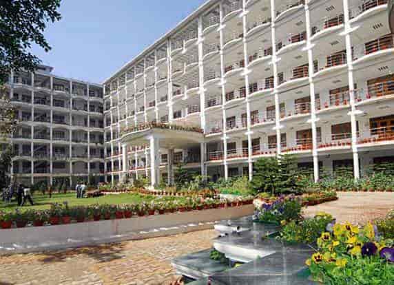 Era’s Lucknow Medical College and Hospital
