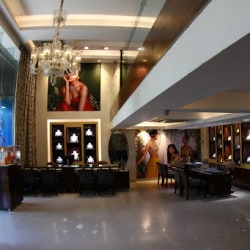Tanishq gomti nagar store