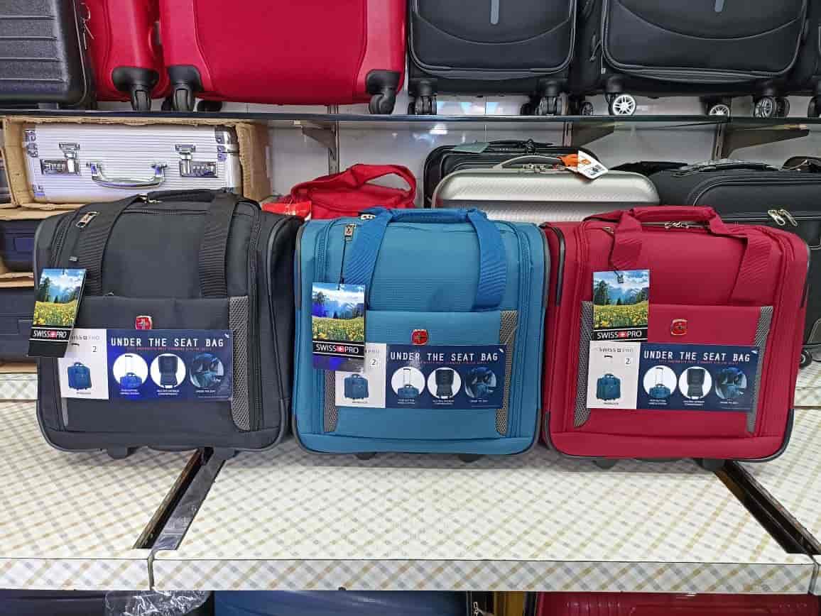 Kanpur Leather Centre in Nazirabad,Lucknow Best Bag Dealers in