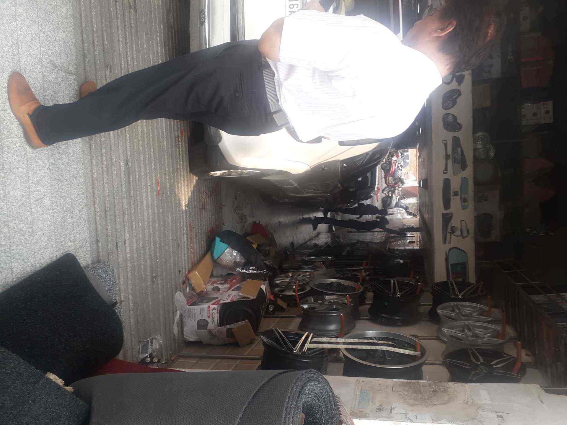 New car decor in Hazratganj,Lucknow Best Car Accessory Dealers in