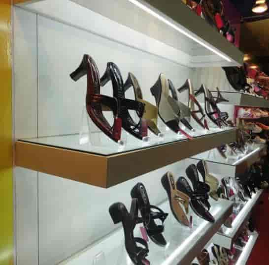 Find list of Relaxo Stores in Hazratganj Relaxo Outlets Lucknow near