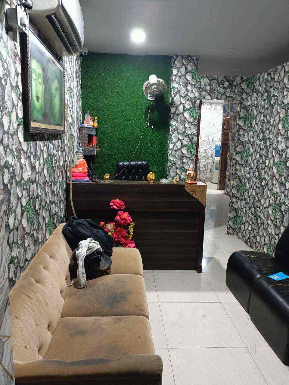 Glmour Studio Unisex Salon and Sp in Ashiyana Road,Lucknow Best Body