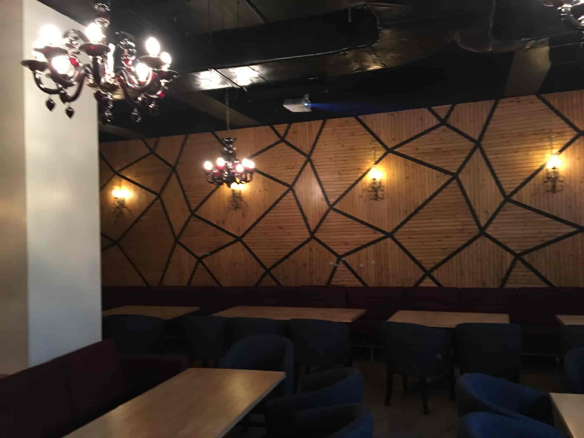 Zync Restrobar in Gomti Nagar,Lucknow Order Food Online Best Lounge