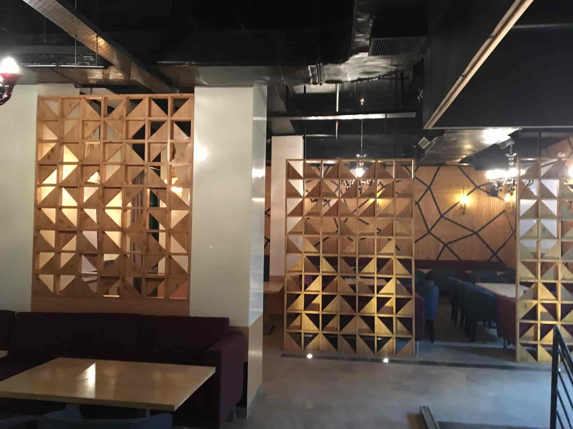 Zync Restrobar in Gomti Nagar,Lucknow Order Food Online Best Lounge