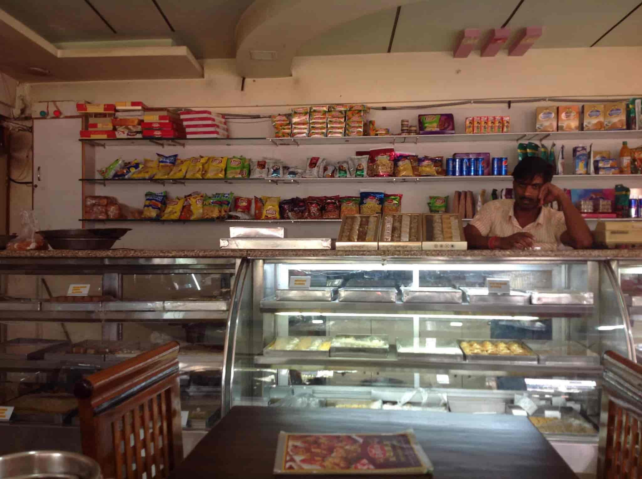 Sapna Sweets & Restaurant in Gomti Nagar,Lucknow Order Food Online