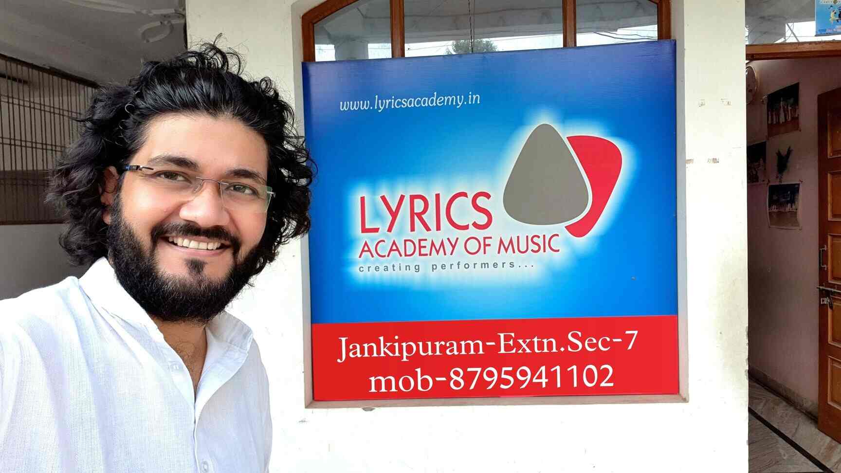 Lyrics Academy Of Music in Jankipuram,Lucknow Best Music Classes For Classical in Lucknow