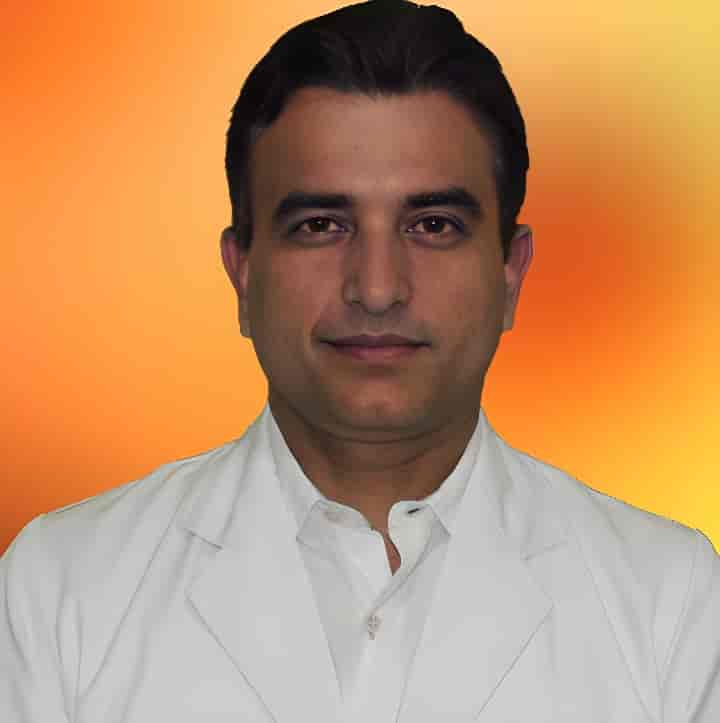 Dr. Rajesh Bhatia (Chandra Mother in Gomti Nagar,Lucknow Best