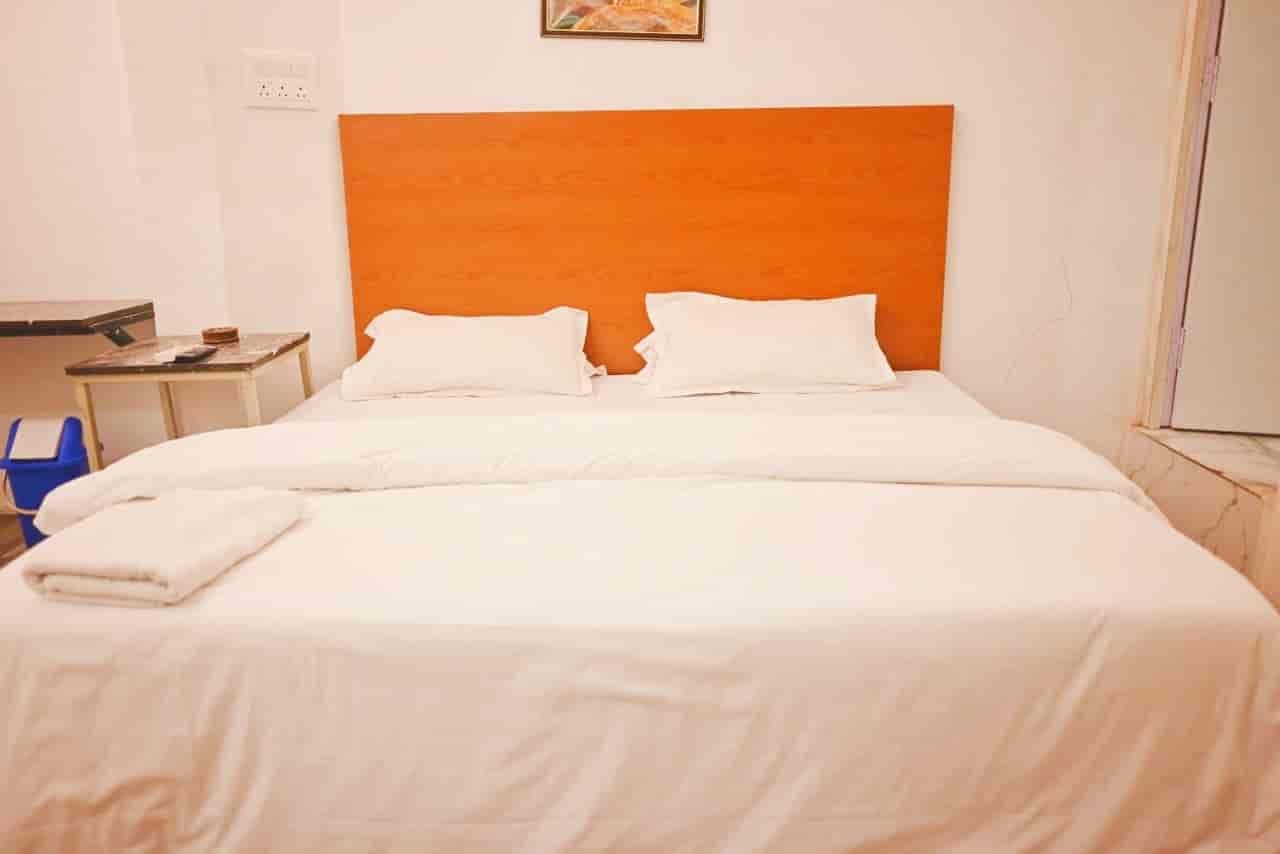 Hotels Rs 8001 & Above in Mahmedpur, Ayodhya - Page 2