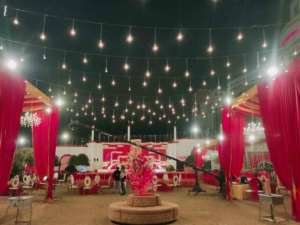 Arora tent & furniture in Hussainabad,Lucknow Best Balloon Decorators