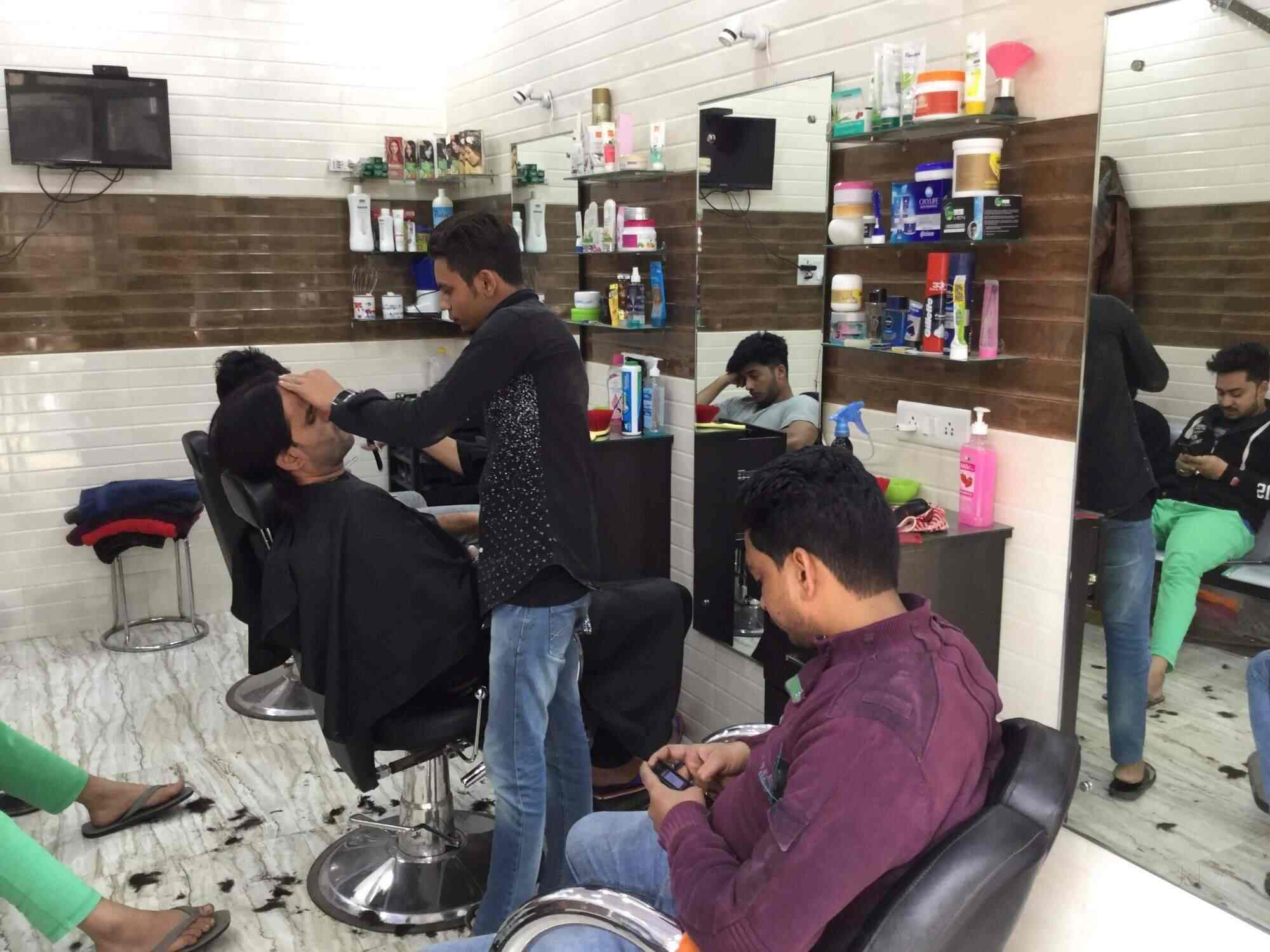 Jordan Hair Salon in Lucknow Chowk,Lucknow Best Salons in Lucknow