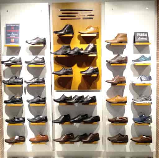 Red Chief Showroom in Indira Nagar Lucknow,Lucknow Best Leather Shoe