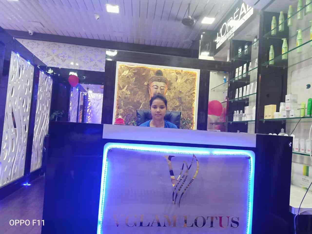 V Glam Lotus Unisex Salon & Makeup Studio in Rajaji Puram,Lucknow