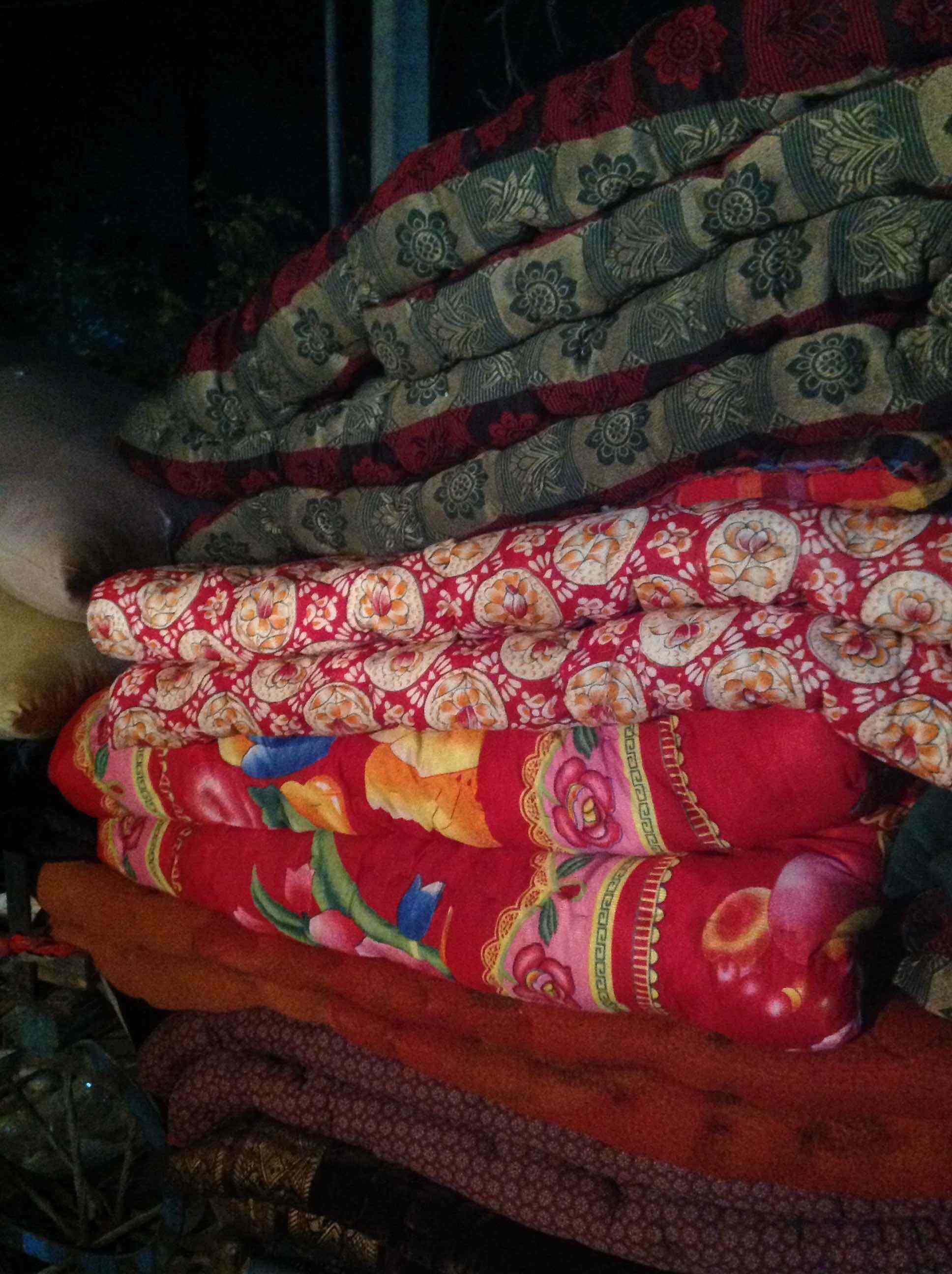 Khan Rajai in Dugri,Ludhiana Best Quilt Manufacturers in Ludhiana